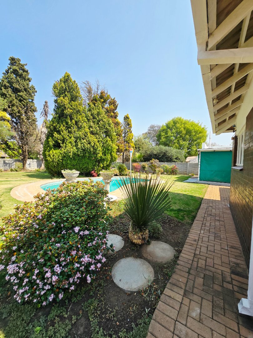 3 Bedroom Property for Sale in Flimieda North West